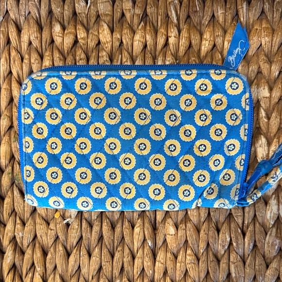 Retired Vera Bradley Teal and Yellow Floral Wristlet - Picture 4 of 7